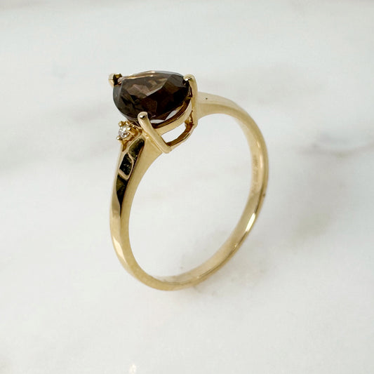18K Yellow Gold Pear Smokey Quartz Ring with Diamonds