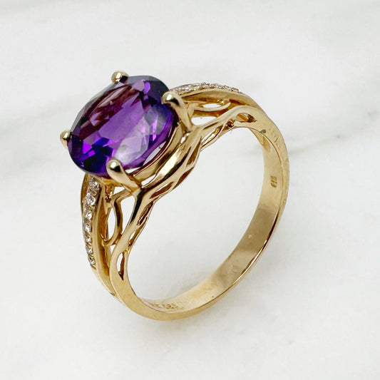 14K Yellow Gold Round Amethyst Ring with Diamonds