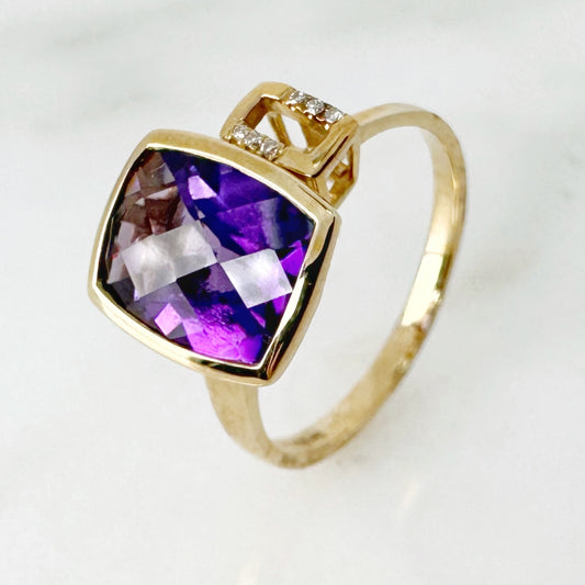 14K Yellow Gold Cushion Amethyst Ring with Diamonds