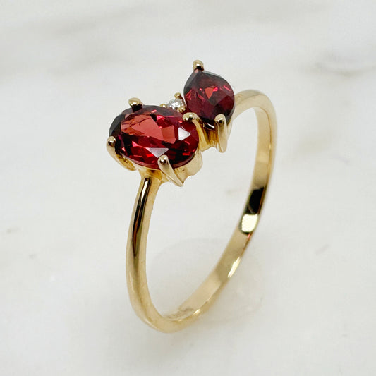 14K Yellow Gold Freeform Garnet Ring with Diamonds