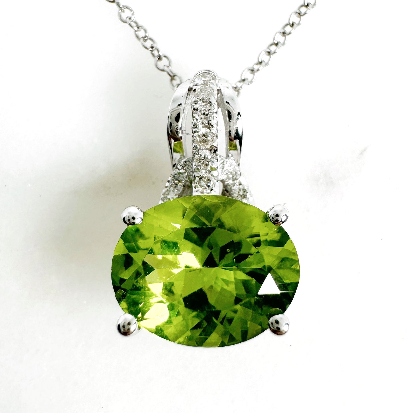 14K White Gold Oval Peridot Pendant with Diamonds