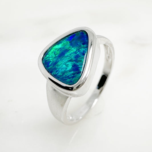 14K White Gold Freeform Australian Doublet Opal Ring