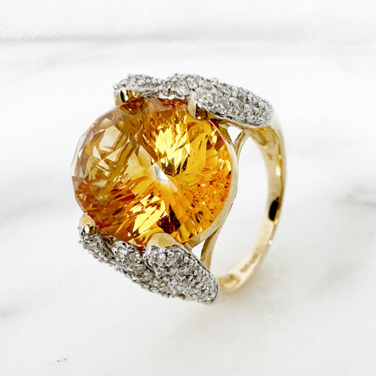 14K Yellow Gold Oval Citrine Ring with Diamonds