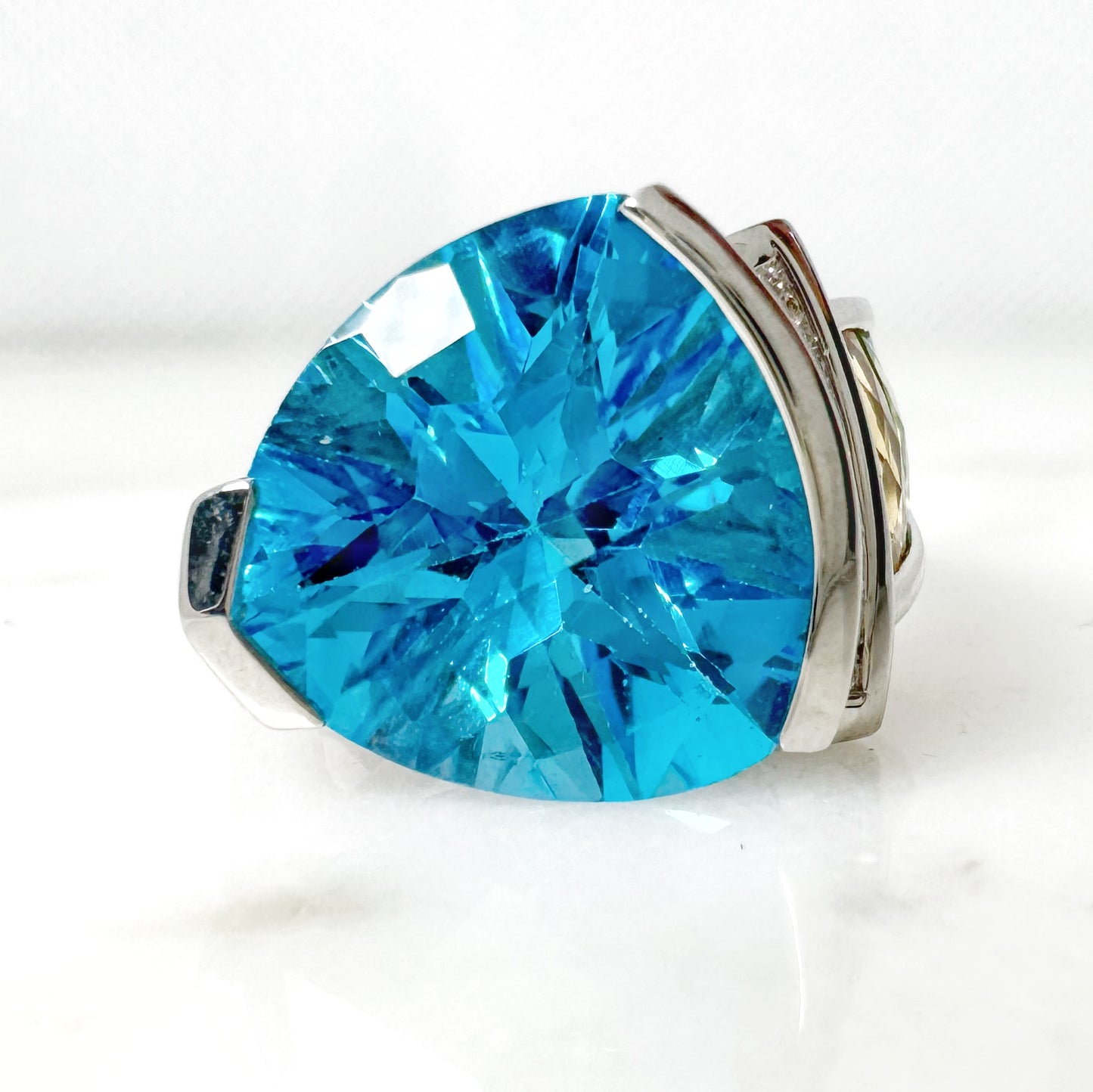 18K White Gold Triangle & freeform Blue Topaz Ring with Diamonds