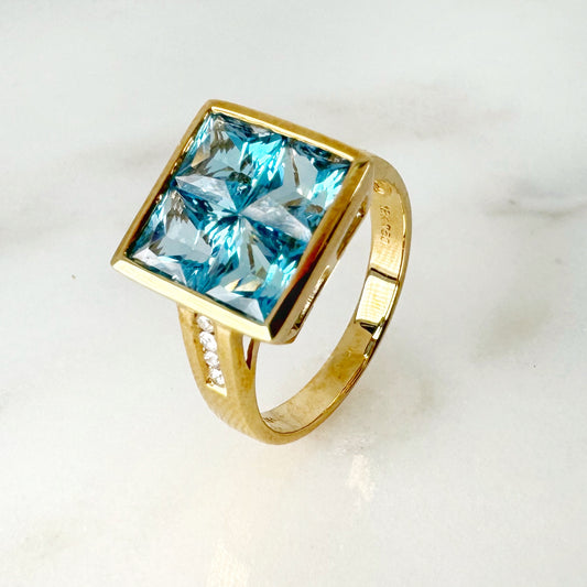 18K Yellow Gold Square Blue Topaz Ring with Diamonds