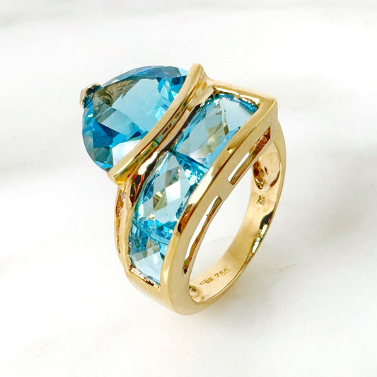 18K Yellow Gold Triangle & freeform Blue Topaz Ring with Diamonds