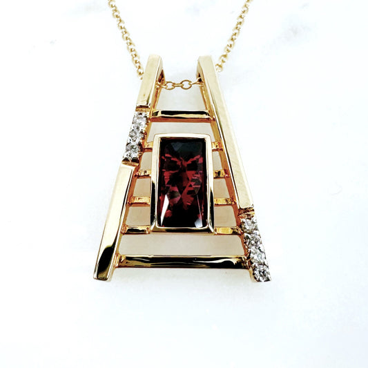 14k Yellow Gold Garnet Pendant with Diamonds