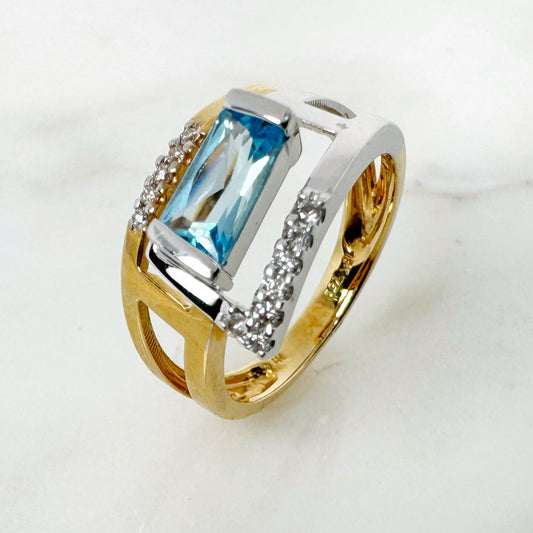 18K White & Yellow Gold Freeform Blue Topaz Ring with Diamonds