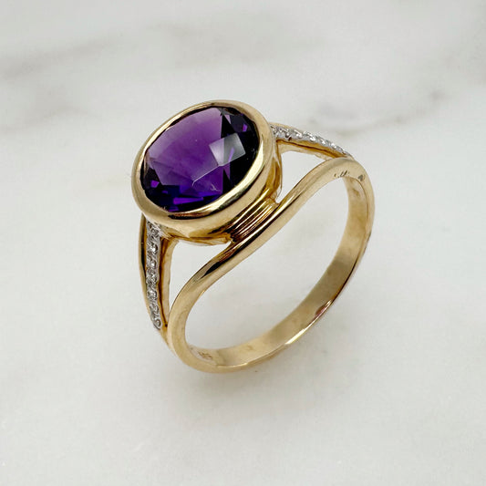 14K Yellow Gold Round Amethyst Ring with Diamonds