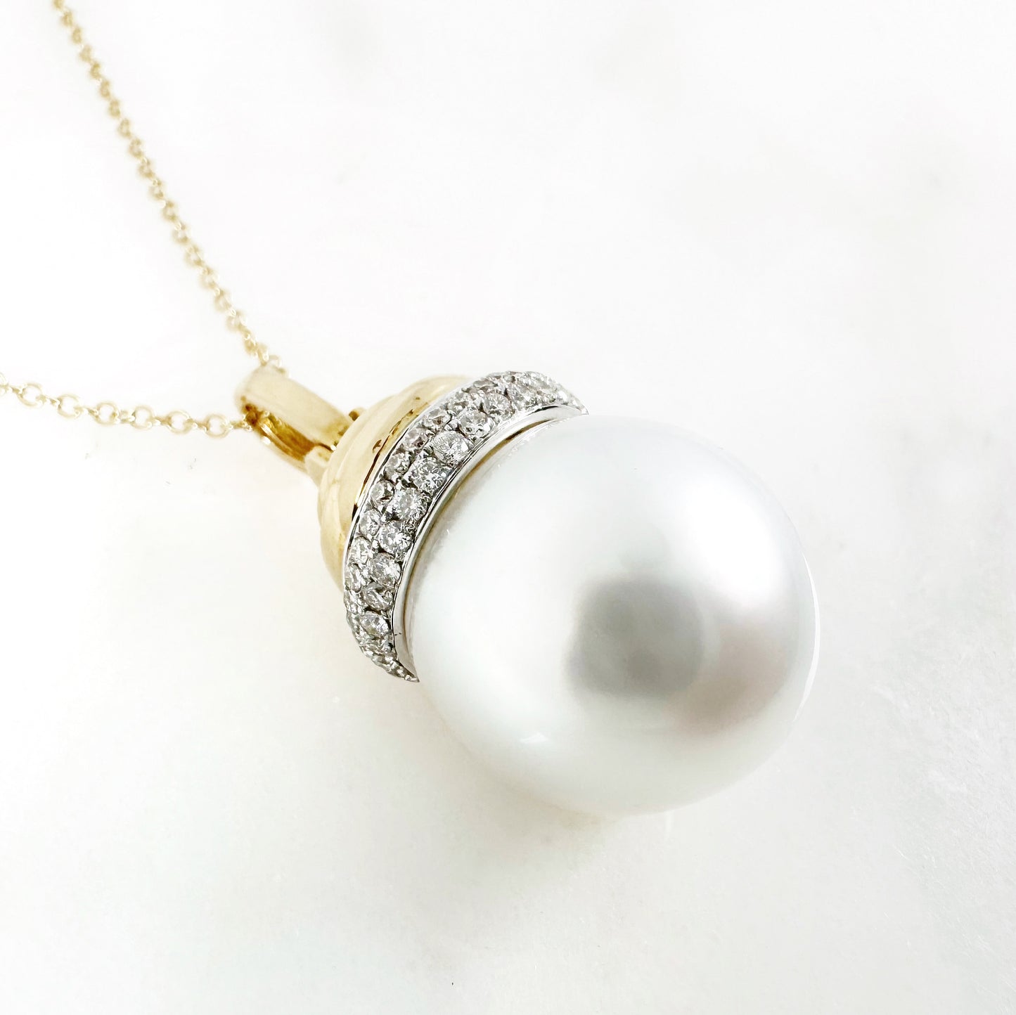 18k Yellow Gold South Sea Pearl Pendant with Diamonds