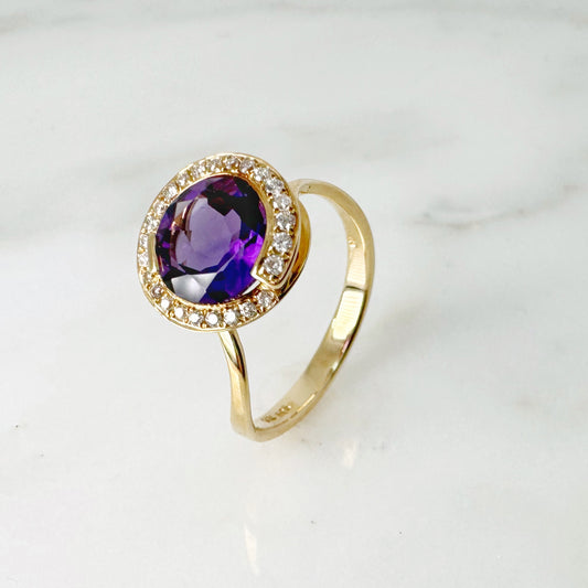 14K Yellow Gold Round Amethyst Ring with Diamonds