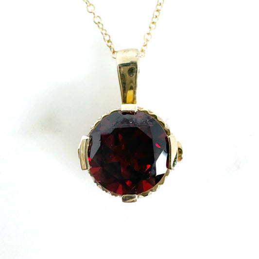 14k Yellow Gold Garnet Pendant with Diamonds