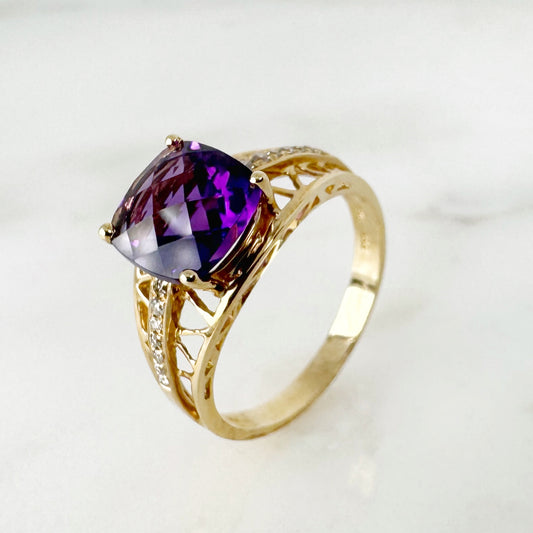 14K Yellow Gold Cushion Amethyst Ring with Diamonds