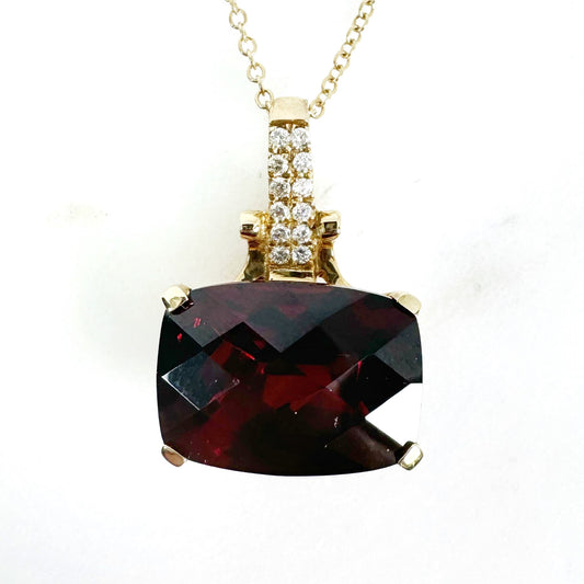 14k Yellow Gold Garnet Pendant with Diamonds