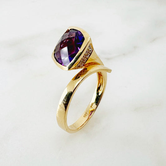 14K Yellow Gold Cushion Amethyst Ring with Diamonds