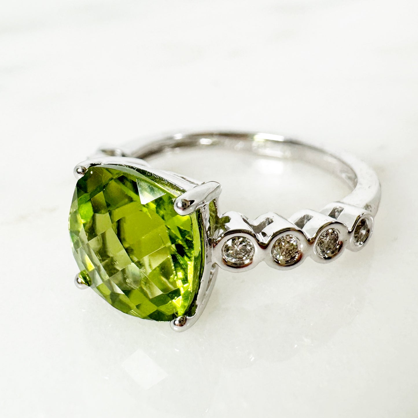 14k White Gold Peridot Ring with Diamond