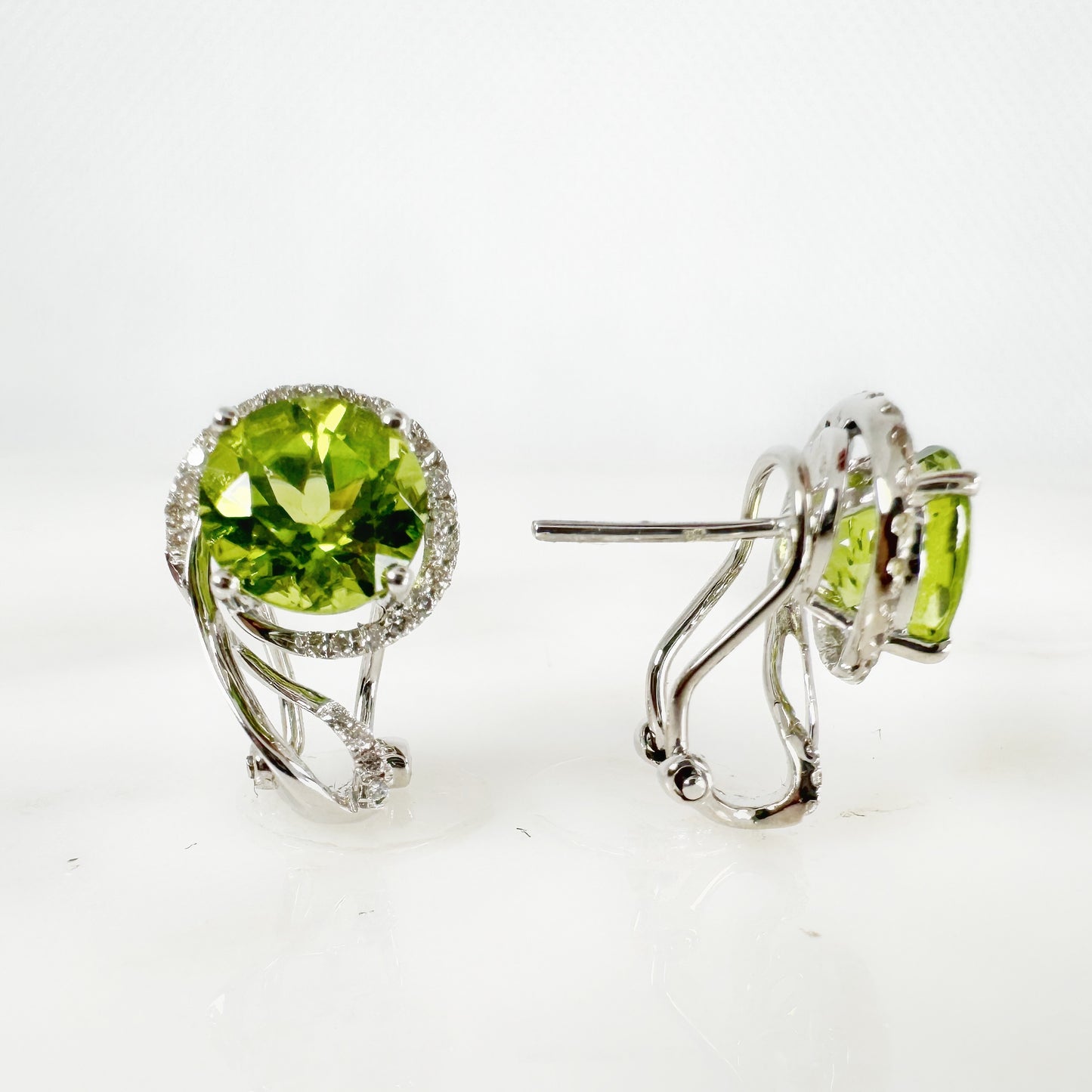 14k White Gold Peridot Earring with Diamonds