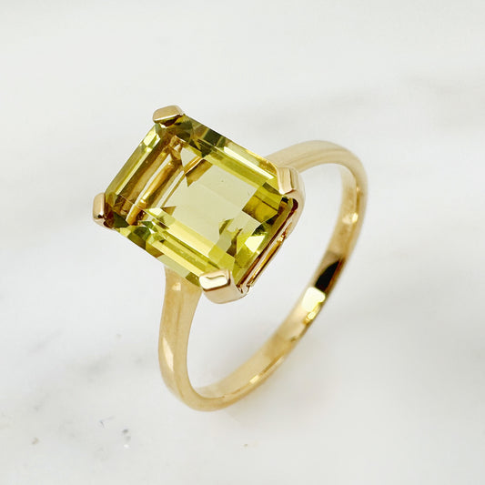 18k Yellow Gold Lemon Quartz Ring