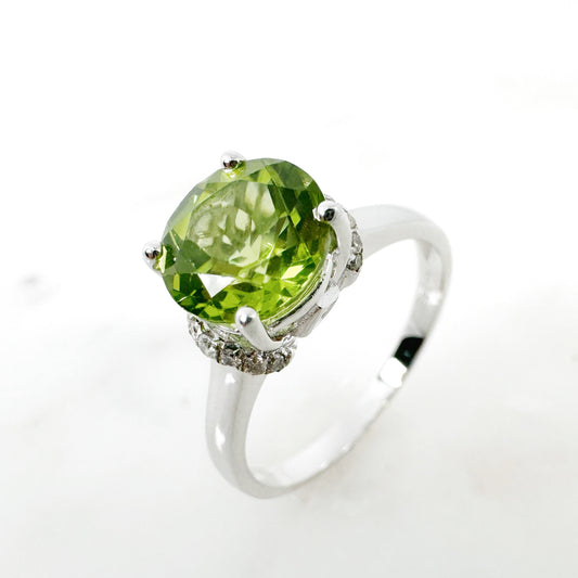 14k White Gold Peridot Ring with Diamonds